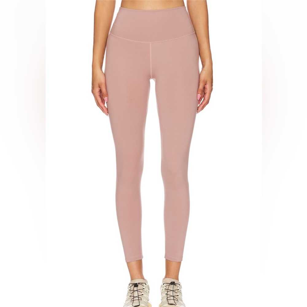 Varley Leggings 
Dusty Pink
Extra Small
7/8